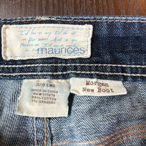 Maurices Morgan new boot bootcut wide leg jeans. Size 3/4. Medium Wash - Picture 3 of 7